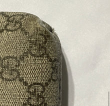 Load image into Gallery viewer, Gucci Crossbody Bag
